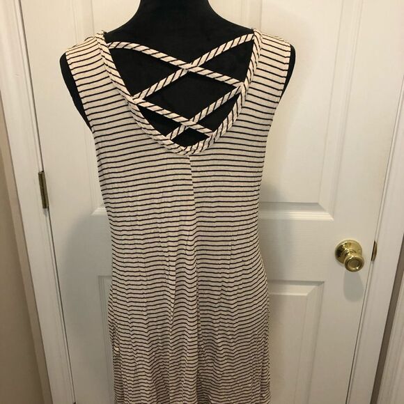 Cream and black striped tank dress size x large - Picture 7 of 8